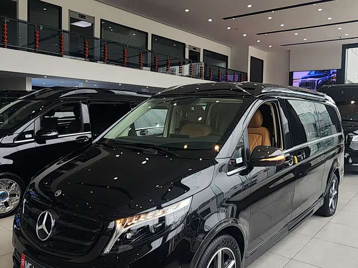 Mercedes-Benz V-Class 2022 2022款 V 260 L 长轴距尊贵版