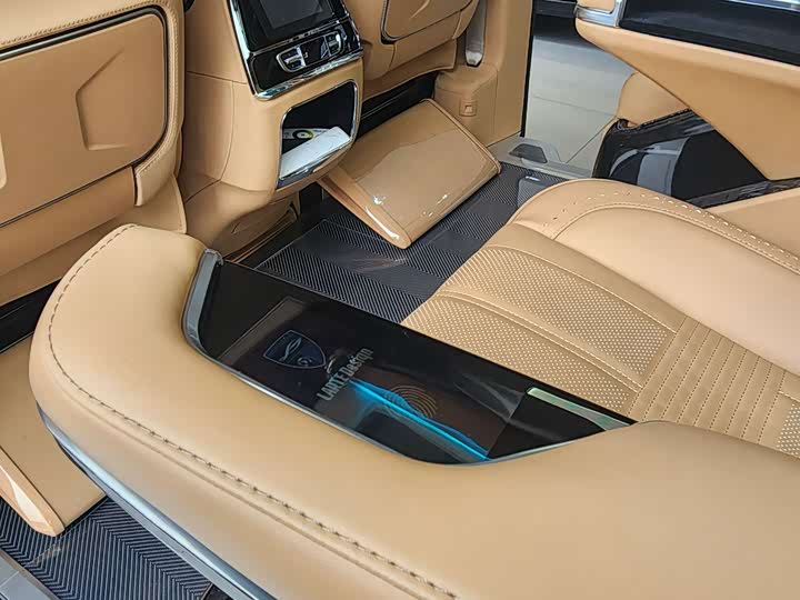 Mercedes-Benz V-Class 2022 2022款 V 260 L 长轴距尊贵版