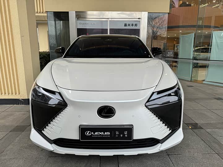 2023 Lexus RZ