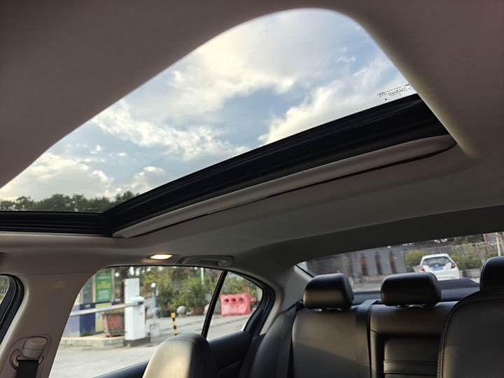 Infiniti Q50L 2022 2022款 2.0T 舒适版