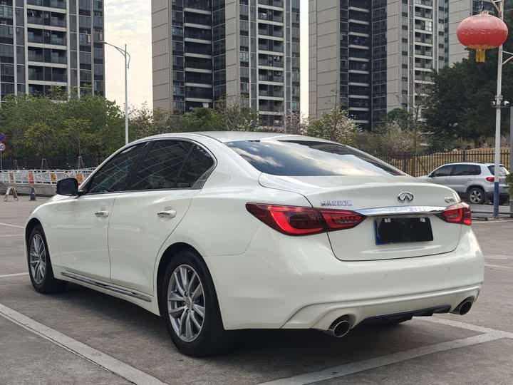 Infiniti Q50L 2022 2022款 2.0T 舒适版