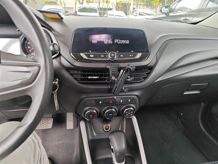 Chevrolet Onix (Cavalier) 2022 2022款 325T 自动欣悦版