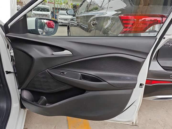 Chevrolet Onix (Cavalier) 2022 2022款 325T 自动欣悦版