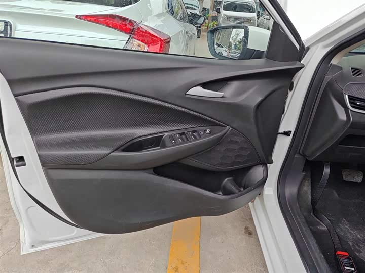 Chevrolet Onix (Cavalier) 2022 2022款 325T 自动欣悦版