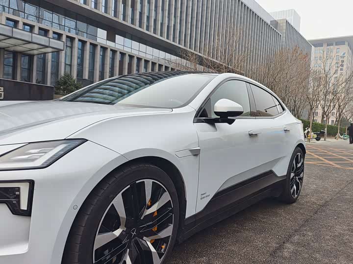 Polestar 4 2024 2024款 双电机长续航PLUS 双星互联版