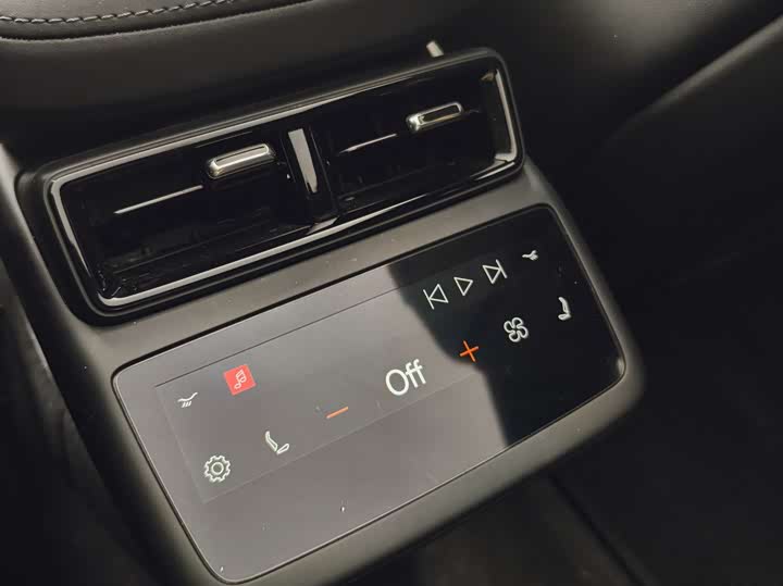 Polestar 4 2024 2024款 双电机长续航PLUS 双星互联版