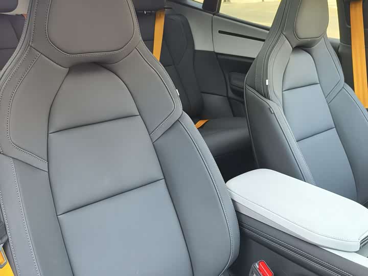 Polestar 4 2024 2024款 双电机长续航PLUS 双星互联版