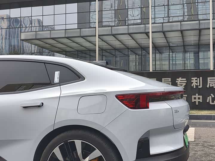 Polestar 4 2024 2024款 双电机长续航PLUS 双星互联版