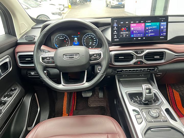 Geely Okavango 2022 2022款 1.8TD 自动尊贵型 7座