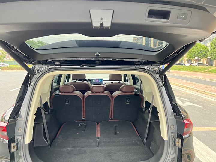 Geely Okavango 2022 2022款 1.8TD 自动尊贵型 7座