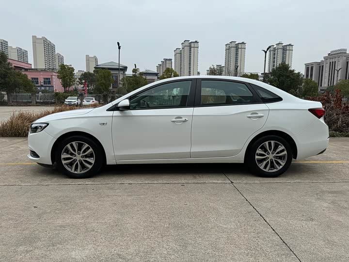 Buick Excelle GT 2021 2021款 1.3T 自动轻混动精英型
