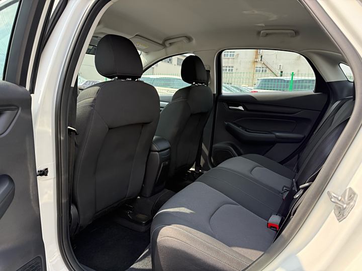 Ford Escort 2021 2021款 1.5L 自动黄金版