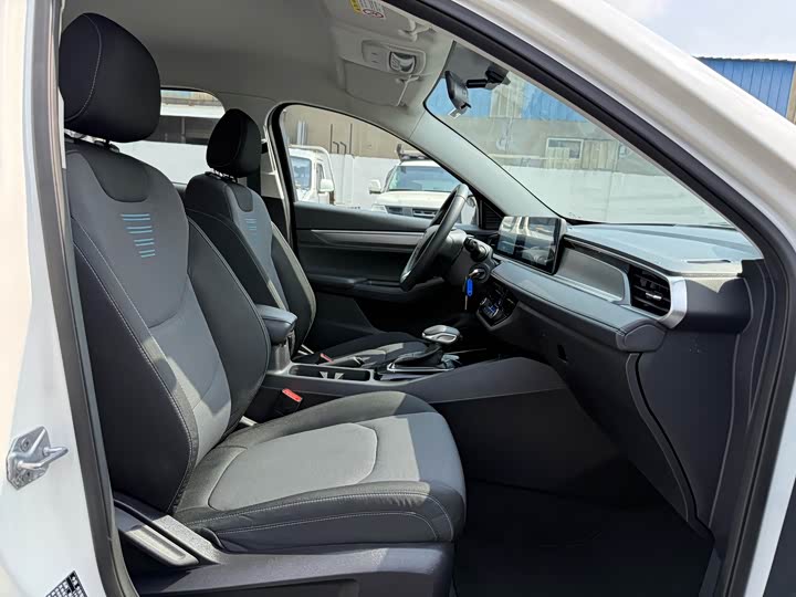 Ford Escort 2021 2021款 1.5L 自动黄金版