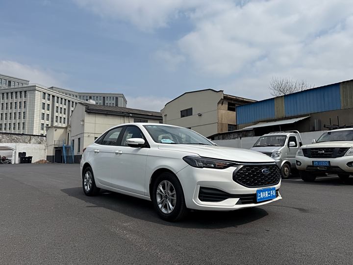 Ford Escort 2021 2021款 1.5L 自动黄金版