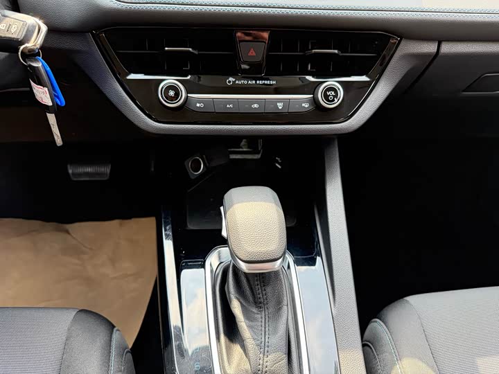 Ford Escort 2021 2021款 1.5L 自动黄金版