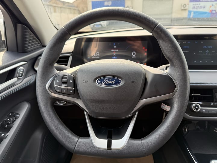 Ford Escort 2021 2021款 1.5L 自动黄金版