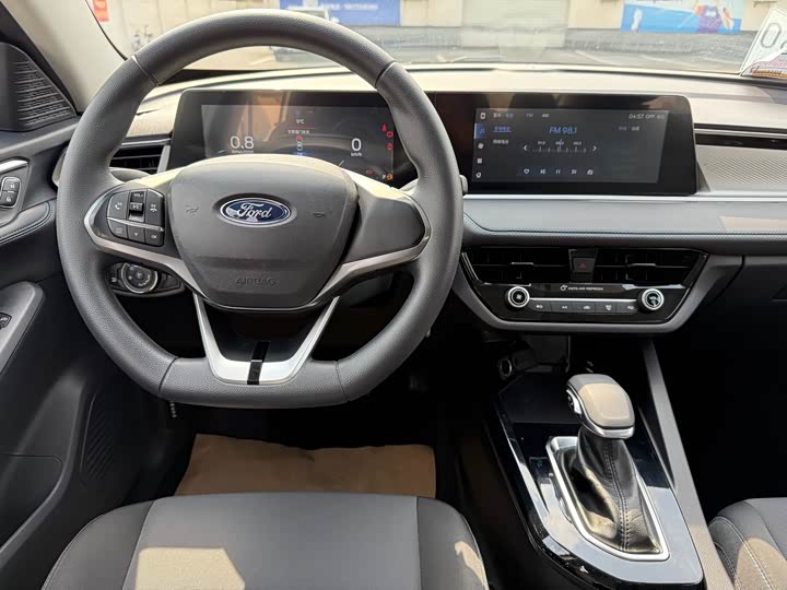 Ford Escort 2021 2021款 1.5L 自动黄金版