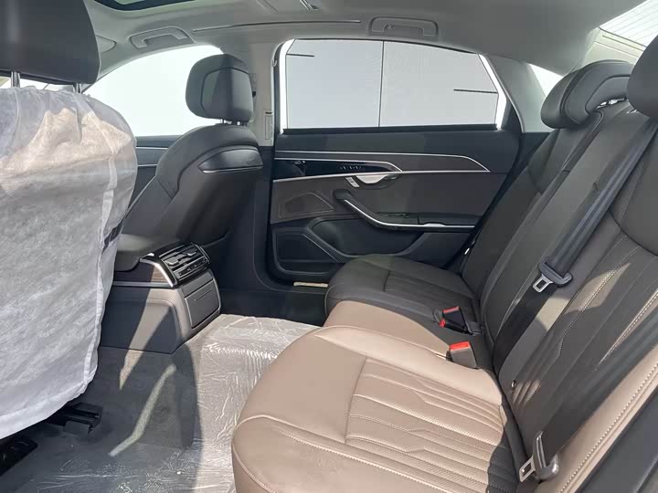 Audi A8 2025 2025款 A8L 45 TFSI quattro 豪华型