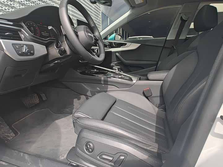 Audi A5 2024 2024款 Sportback 40 TFSI 时尚动感型