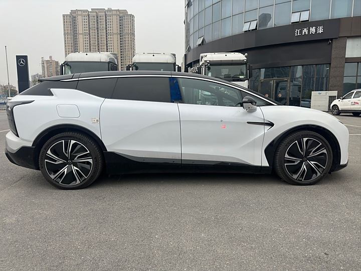 HiPhi X 2022 2022款 智远版6座 长续航版