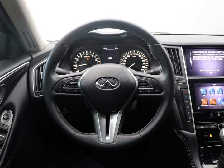 Infiniti Q50L 2022 2022款 2.0T 舒适版