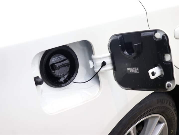 Infiniti Q50L 2022 2022款 2.0T 舒适版