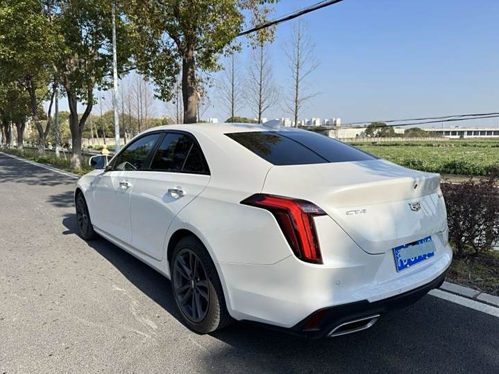 2023 Cadillac CT4