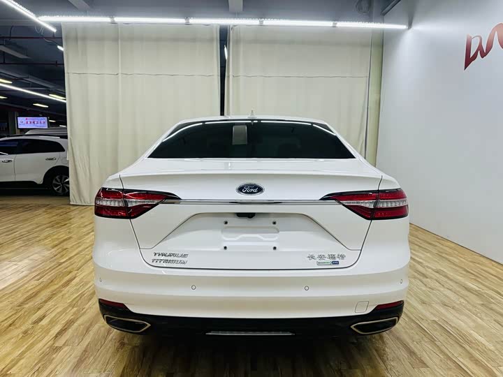 Ford Taurus 2019 2019款 EcoBoost 245 尊享版