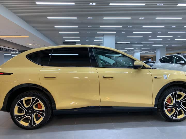 IM motors LS7 2023 2023款 100kWh Lux四驱版