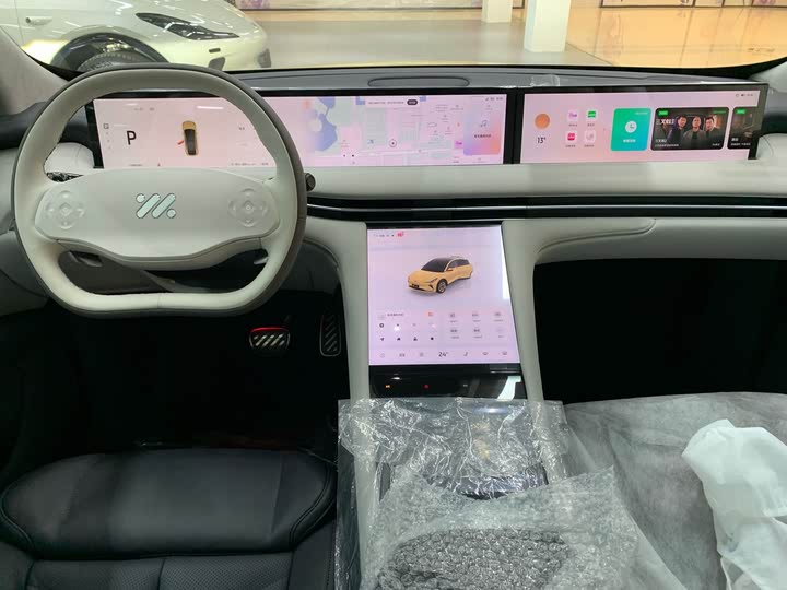 IM motors LS7 2023 2023款 100kWh Lux四驱版