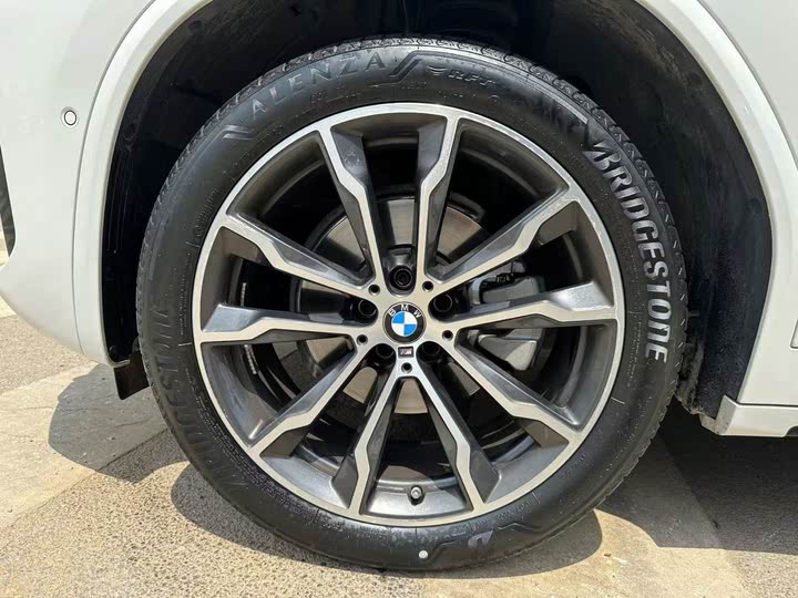BMW X4 2022 2022款 xDrive 30i M运动套装