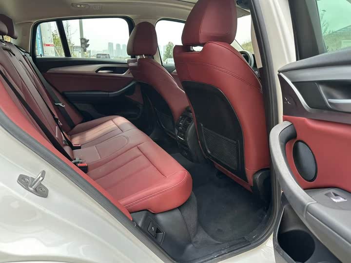 BMW X4 2022 2022款 xDrive 30i M运动套装