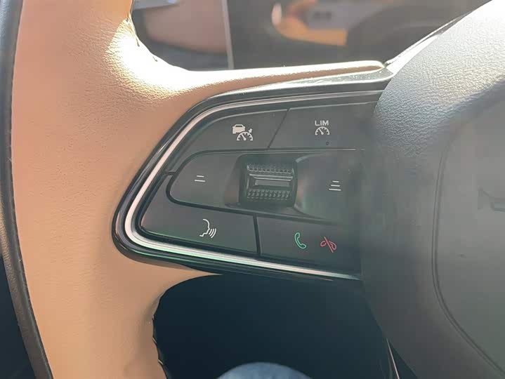 Geely Icon 2023 2023款 1.5TD 巧克力醇臻版