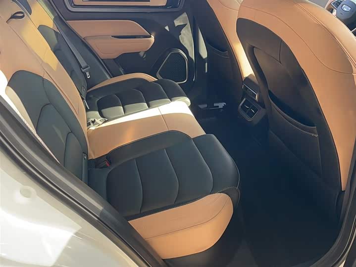 Geely Icon 2023 2023款 1.5TD 巧克力醇臻版