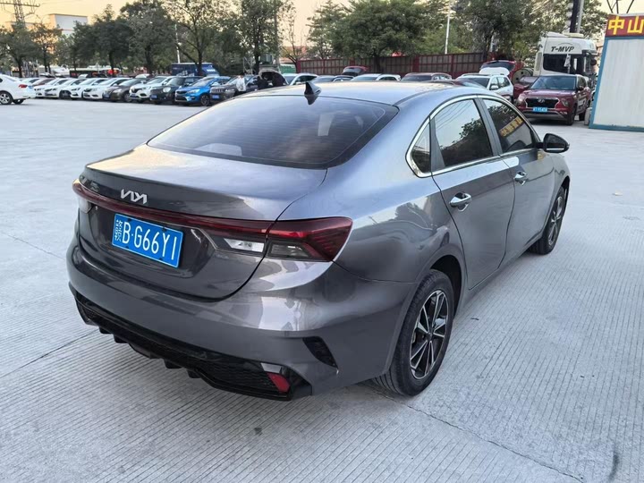 Kia K3 2023 2023款 1.5L CVT舒适版
