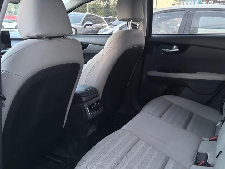 Kia K3 2023 2023款 1.5L CVT舒适版