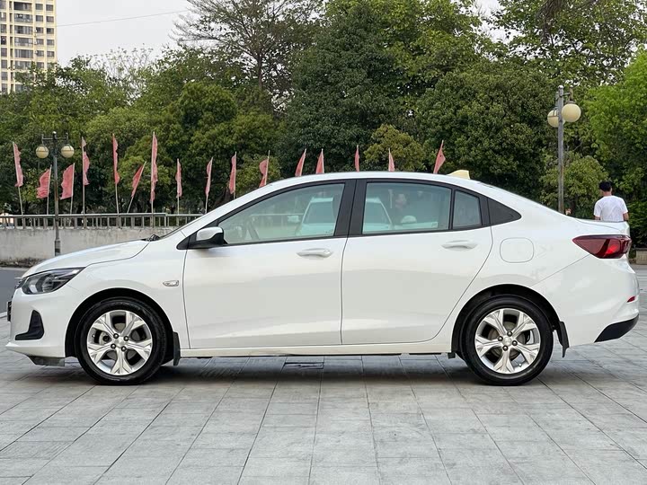 Chevrolet Onix (Cavalier) 2021 2021款 325T 自动欣悦版