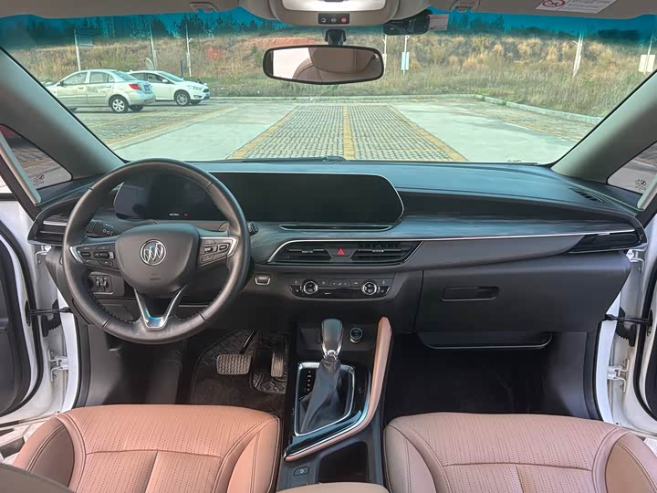 Buick GL6 2021 2021款 323T 轻混动互联豪华型