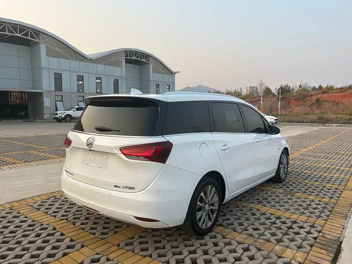 Buick GL6 2021 2021款 323T 轻混动互联豪华型