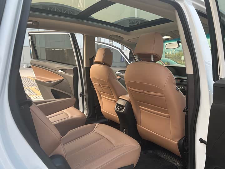 Buick GL6 2021 2021款 323T 轻混动互联豪华型