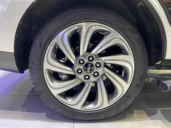 Lincoln Navigator 2022 2022款 3.5T 尊耀版