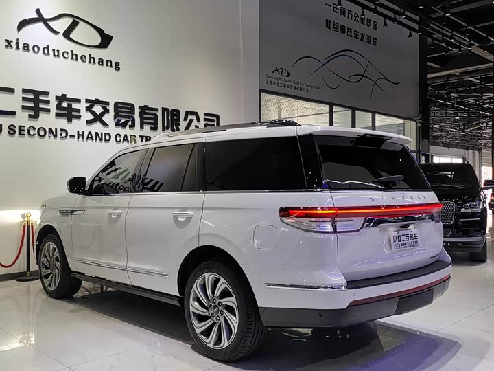 Lincoln Navigator 2022 2022款 3.5T 尊耀版
