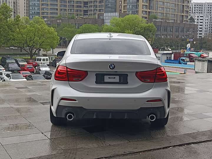 BMW 1 Series 2023 2023款 120i M运动版