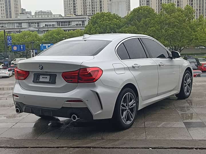 BMW 1 Series 2023 2023款 120i M运动版