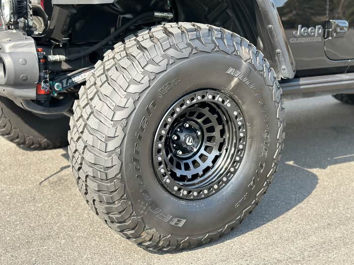 Jeep Gladiator 2022 2022款 3.6L 先行版