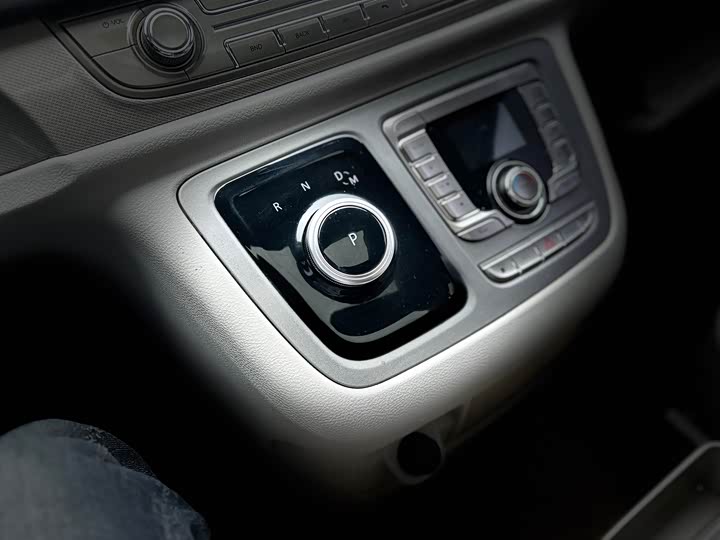 Maxus G10 2021 2021款 2.0T 自动智享版 汽油 7座