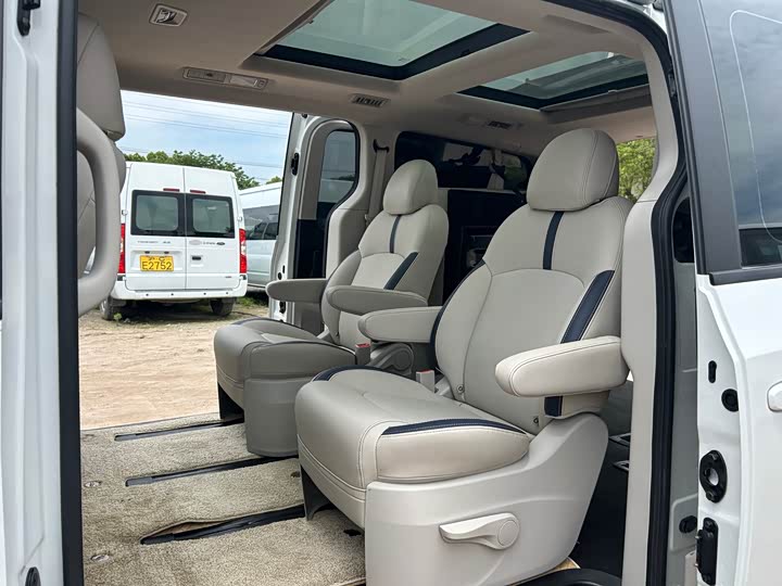 Maxus G10 2021 2021款 2.0T 自动智享版 汽油 7座