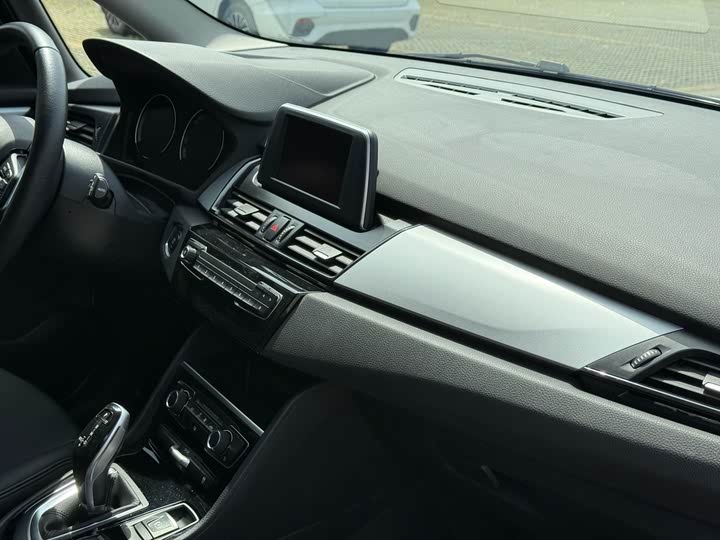 BMW 2 Series Gran Tourer 2019 2019款 220i 领先型