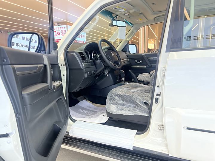 Mitsubishi Pajero 2020 2020款 3.0L 自动标准版