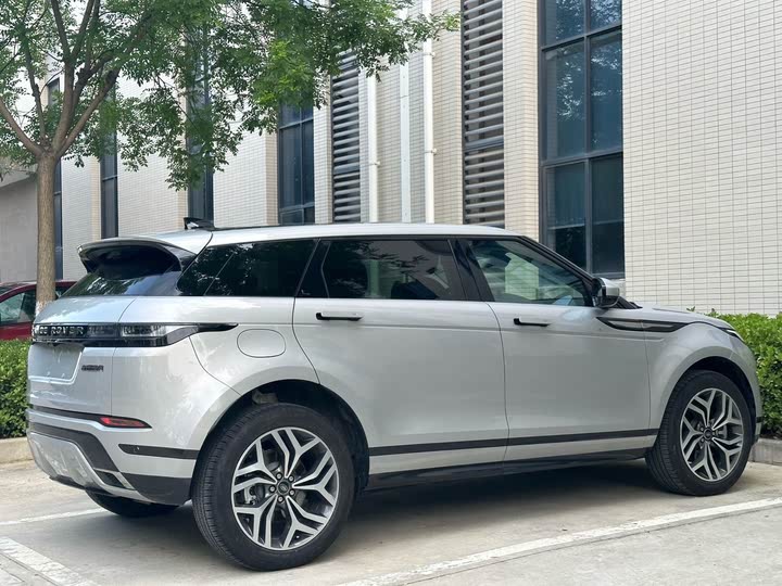 Land Rover Range Rover Evoque L Hybrid 2022 2022款 极光L P300e 插电式电动混合版